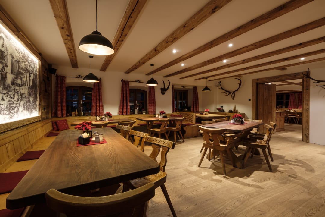 Gastro Hotel Alte Wurzhütte