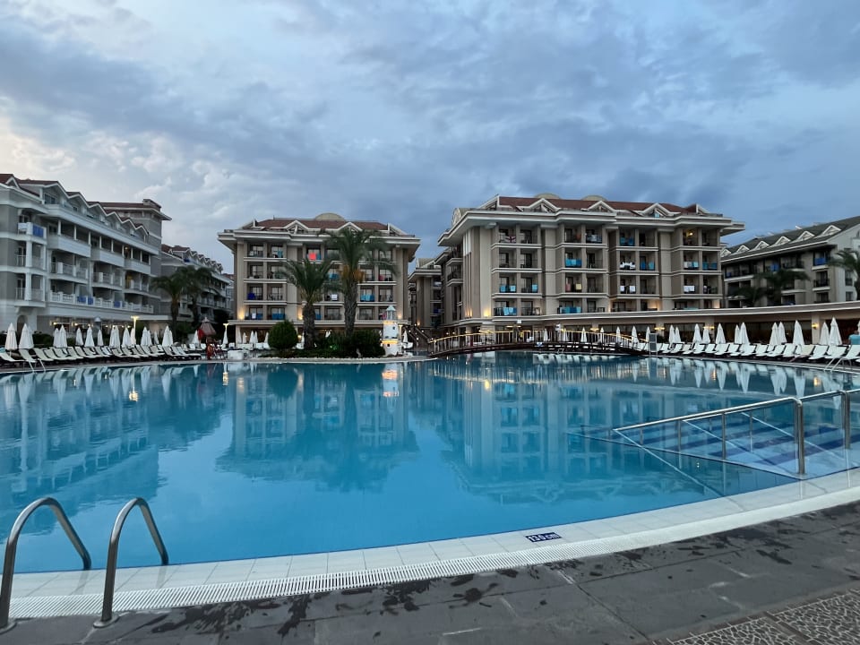 Außenansicht Hotel Turan Prince