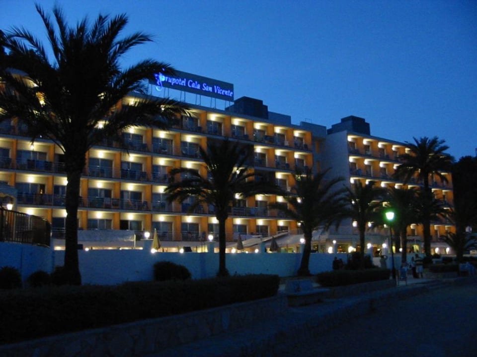 Hotel bei Nacht El Somni Ibiza Dream Hotel by Grupotel