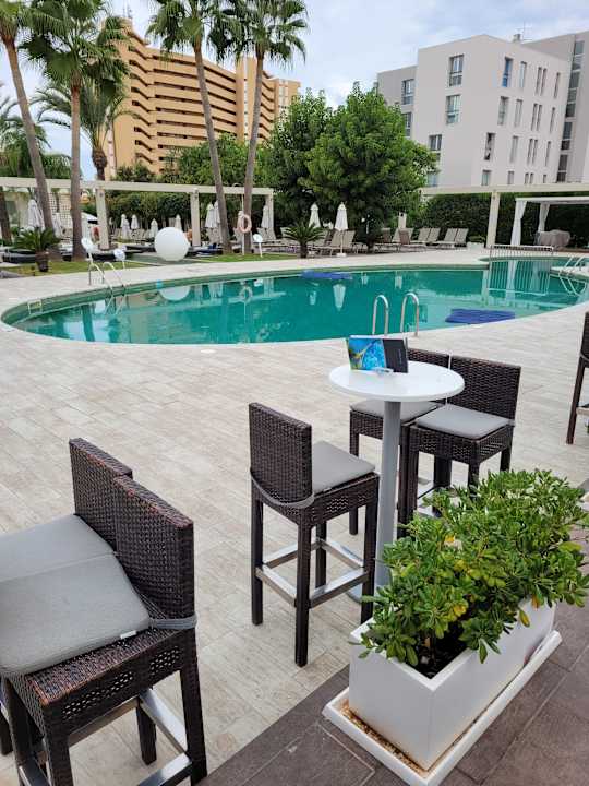 Pool BG Hotel Caballero