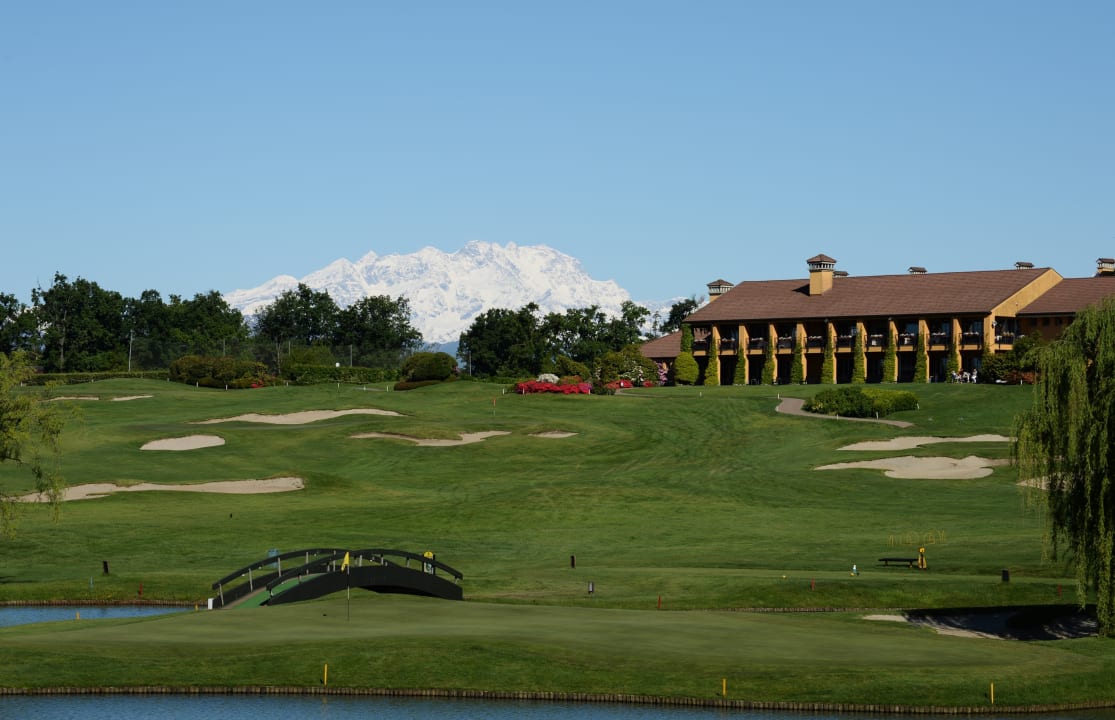 Außenansicht Golf Hotel Castelconturbia