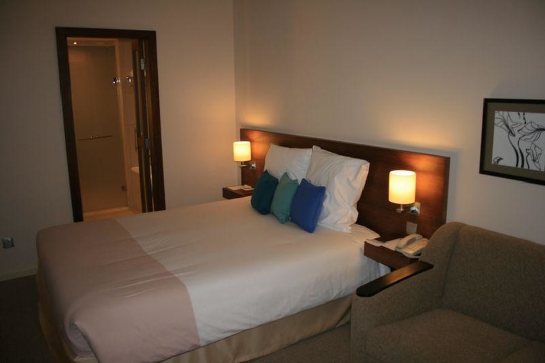 Bett Novotel Deira Creekside Dubai