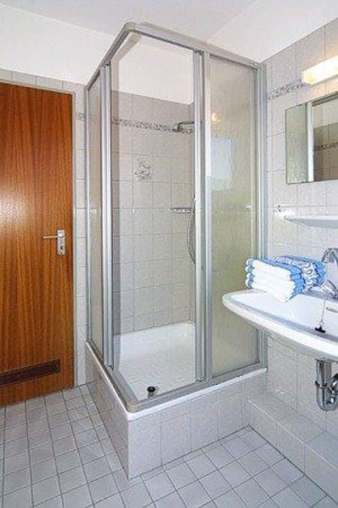 Badezimmer, Wohnung "oben links" Haus Pamir