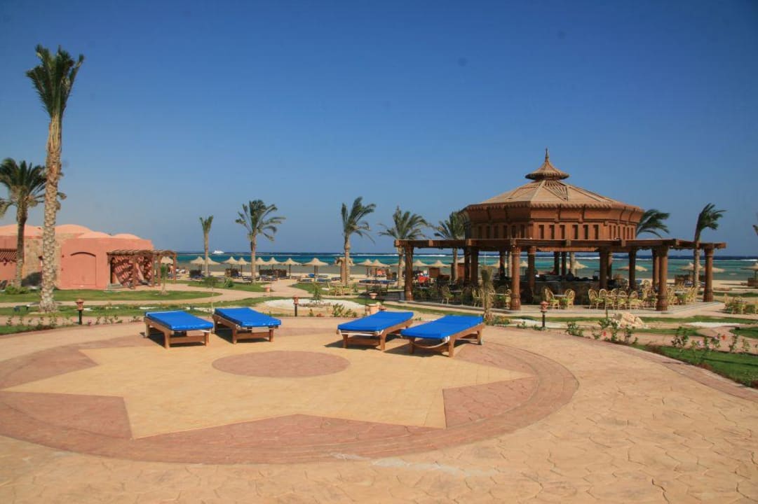Blick vom Pool zum Strand Swisstouch Oriental Resort Marsa Alam