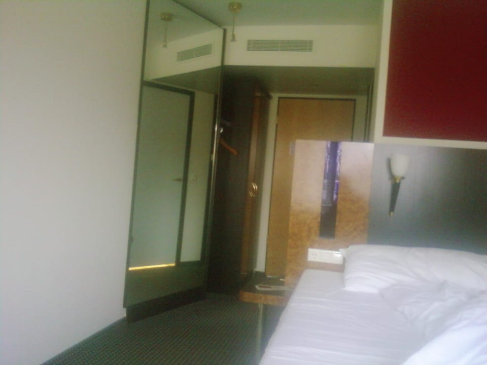Zimmer einblick Mercure Hotel Plaza Essen
