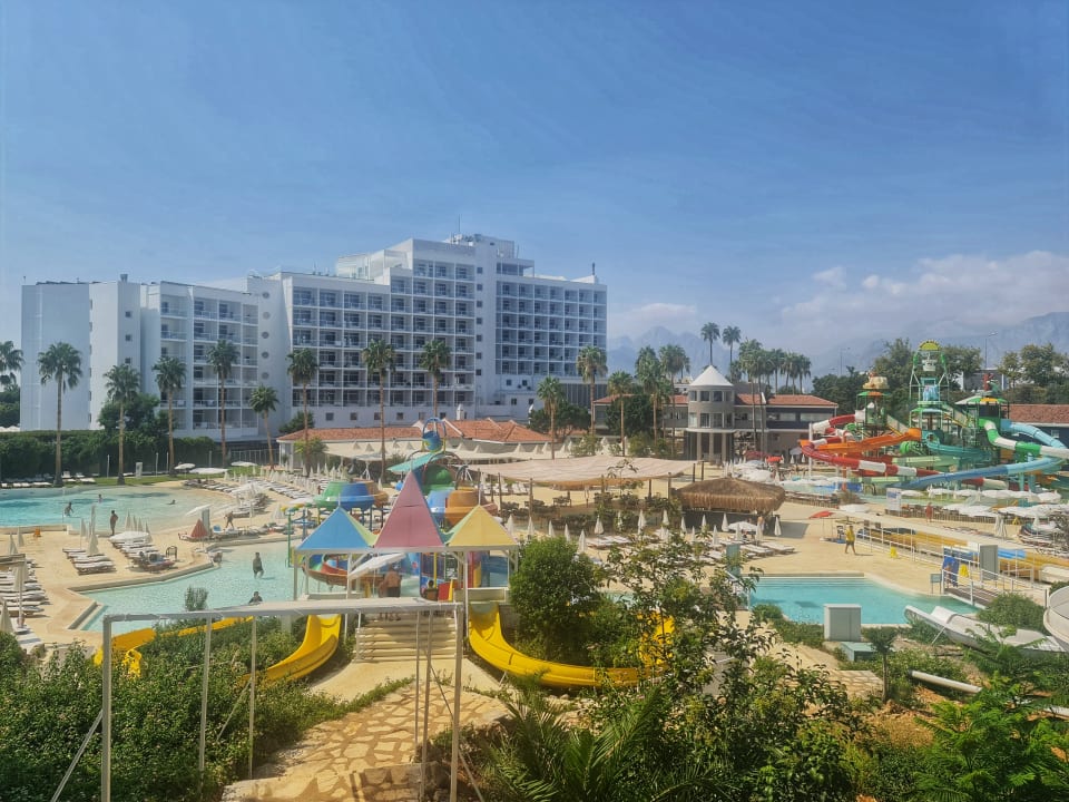 Außenansicht Hotel SU & Aqualand