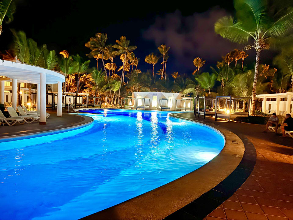 Pool Hotel Riu Palace Bavaro