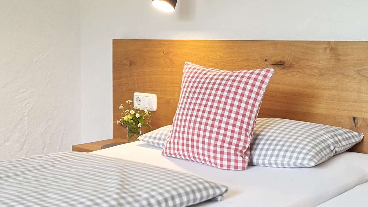 Zimmer Goldvogel Apartments