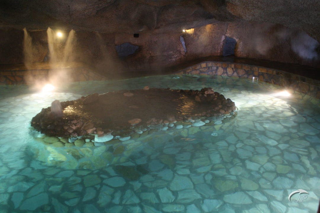 Die Grotte Club Grand Side