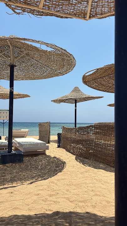 Strand Sirena Beach Resort & Spa