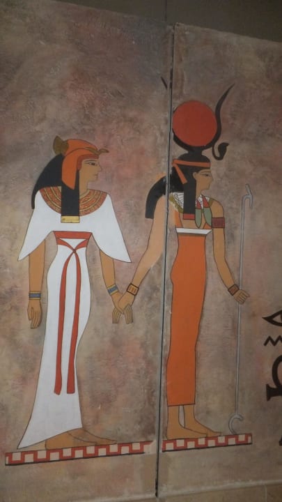 Ägyptische Wandbemalungen im 1. UG Horus Paradise Luxury Resort & Club