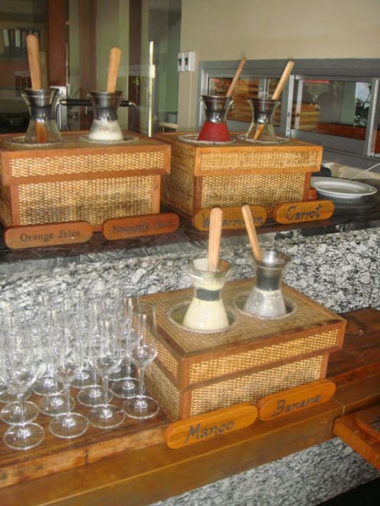 Frische Säfte beim Frühstück Anantara Rasananda Koh Phangan -  Villas