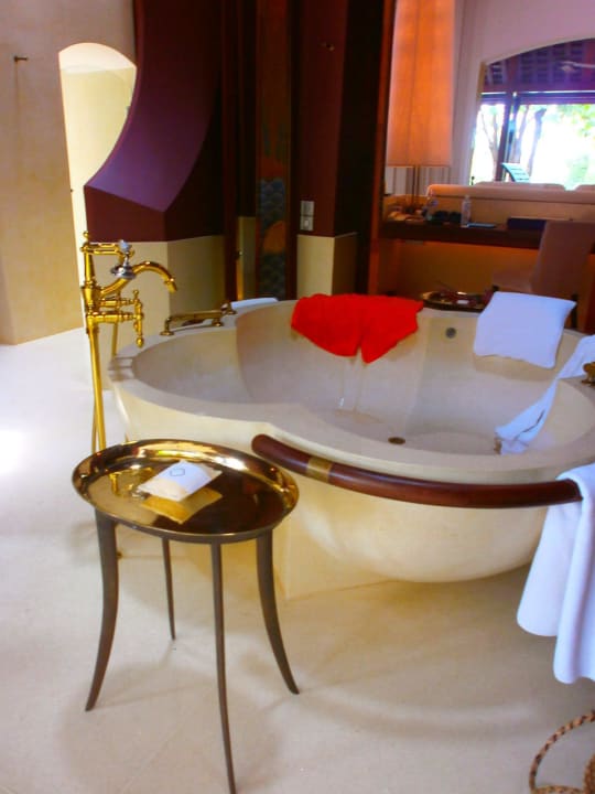 Wanne innen Phulay Bay, a Ritz Carlton Reserve