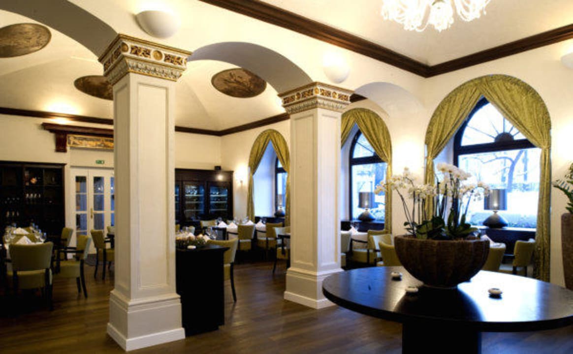 Amade Restaurant The Mozart Prague - Preferred Hotels & Resorts