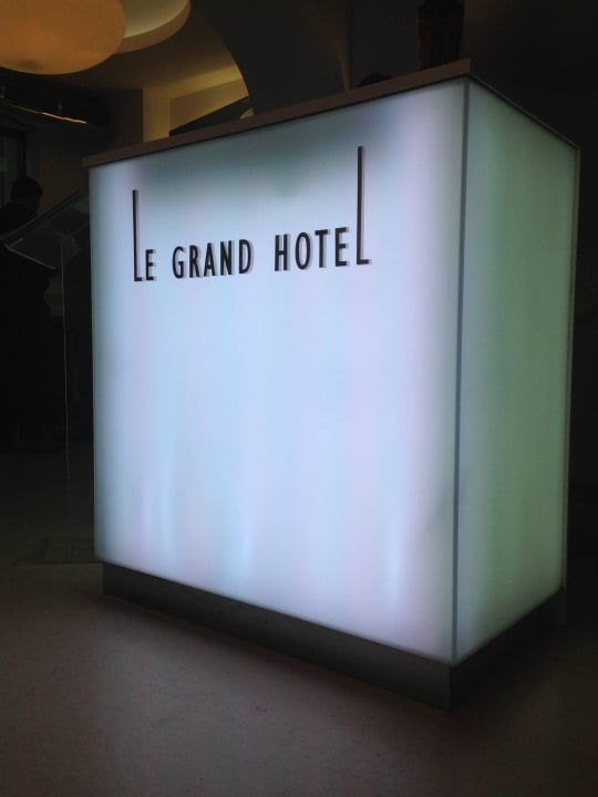 Frontdesk2 Le Grand Hôtel Grenoble