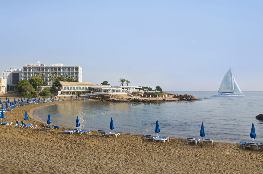 Strand Pernera Beach Hotel