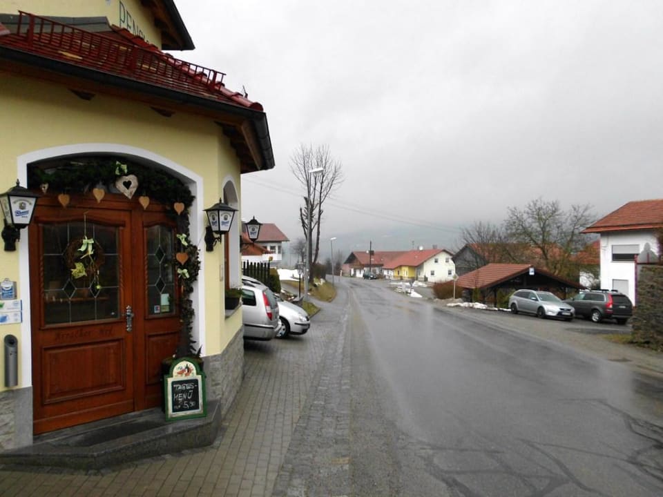 Eingang Gasthof Pension Arracher Hof