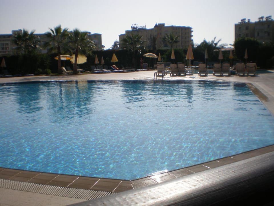 Pool Royal Garden Hotel Royal Garden Beach
