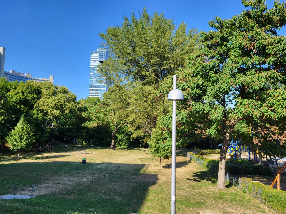 Gartenanlage ARCOTEL Kaiserwasser Wien