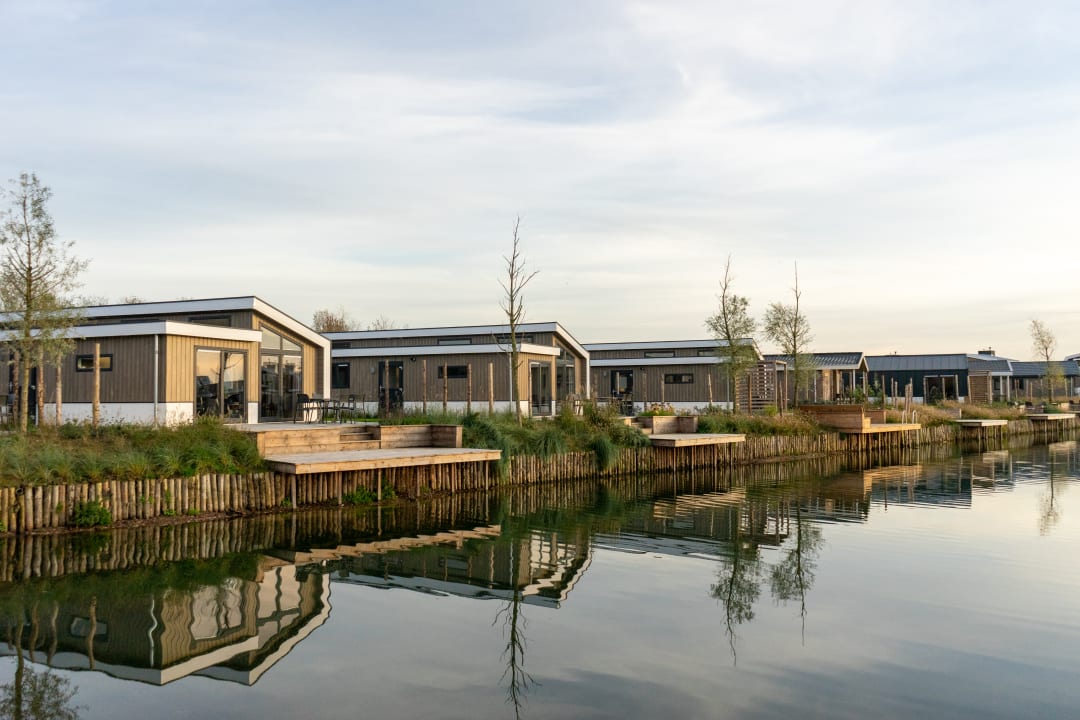 Außenansicht EuroParcs De Kraaijenbergse Plassen