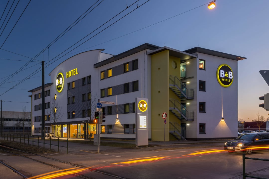 Außenansicht B&B Hotel Augsburg-Süd