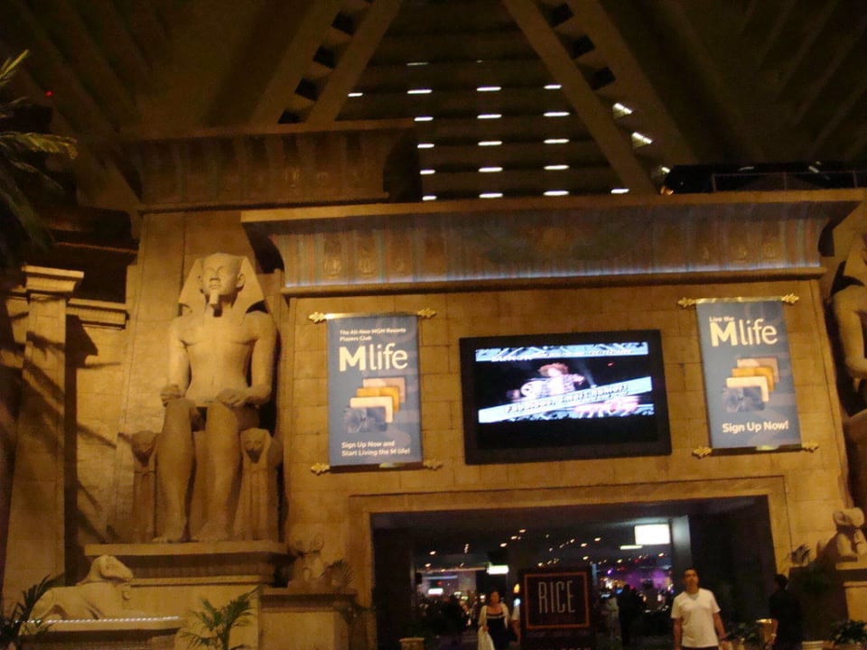 Eingangsbereich Luxor Hotel & Casino