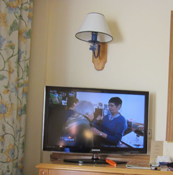 Schöner großer Flachbildschirm  Grupotel Acapulco Playa - Adults Only