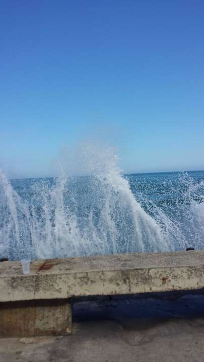 Unruhiges Meer Sol Luna Bay