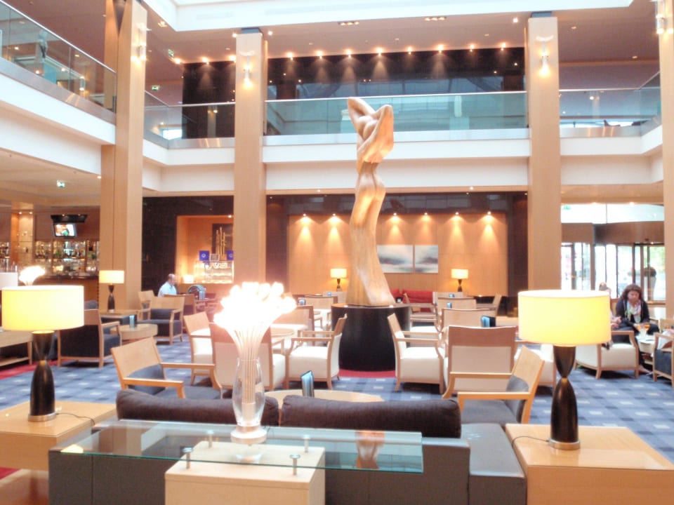 Lobby und Bar Hilton Vienna Park