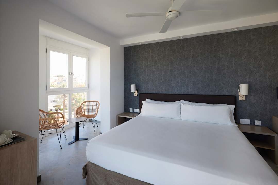 Zimmer Hotel Catalonia Mirador des Port