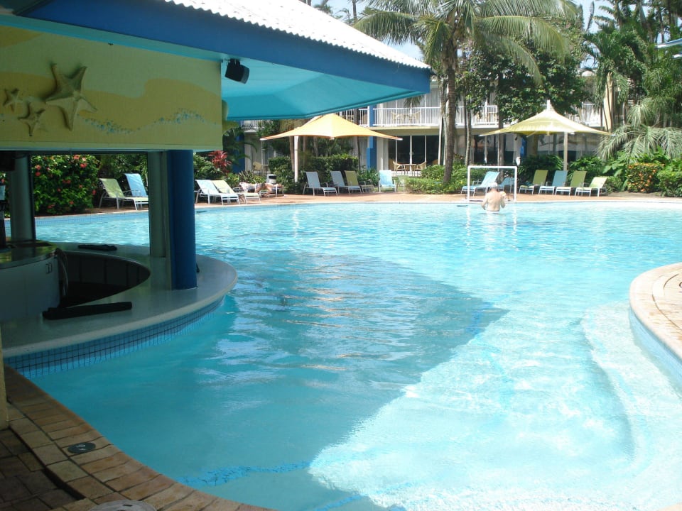Pool mit Wetbar Daydream Island Resort and Spa