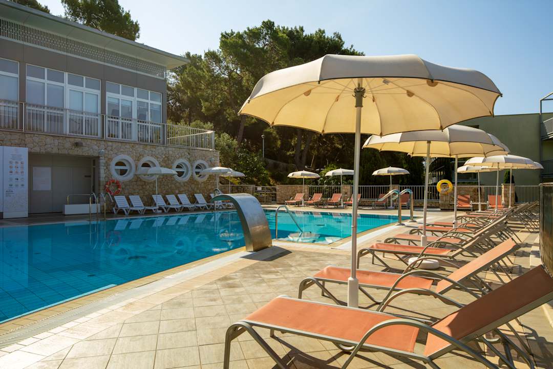 Pool Family Hotel Vespera