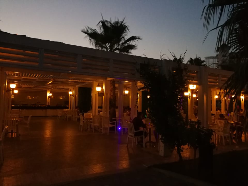 Gastro Serenis Hotel