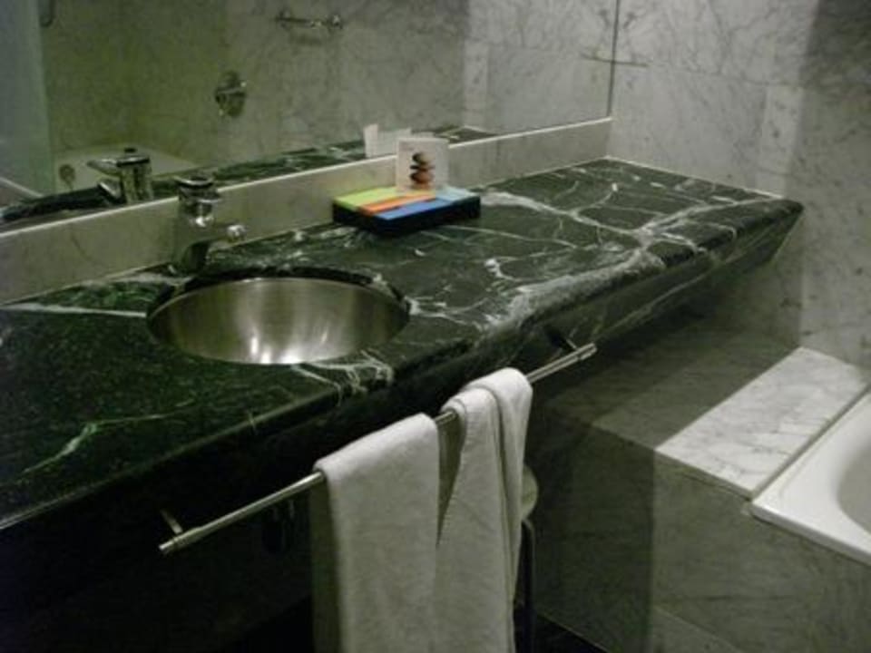 Executive Zimmer - Badezimmer Gran Hotel Havana