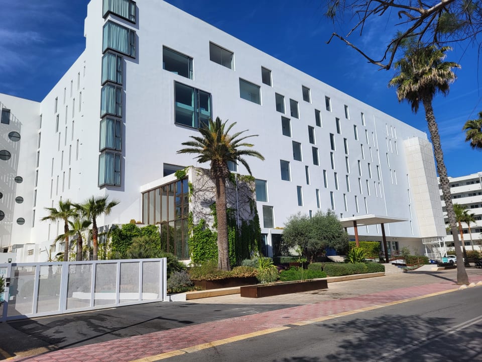 Außenansicht Iberostar Waves Bahia de Palma