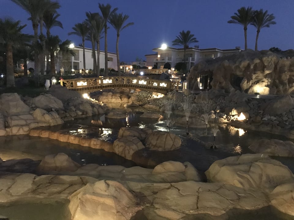 Gartenanlage Parrotel Beach Resort