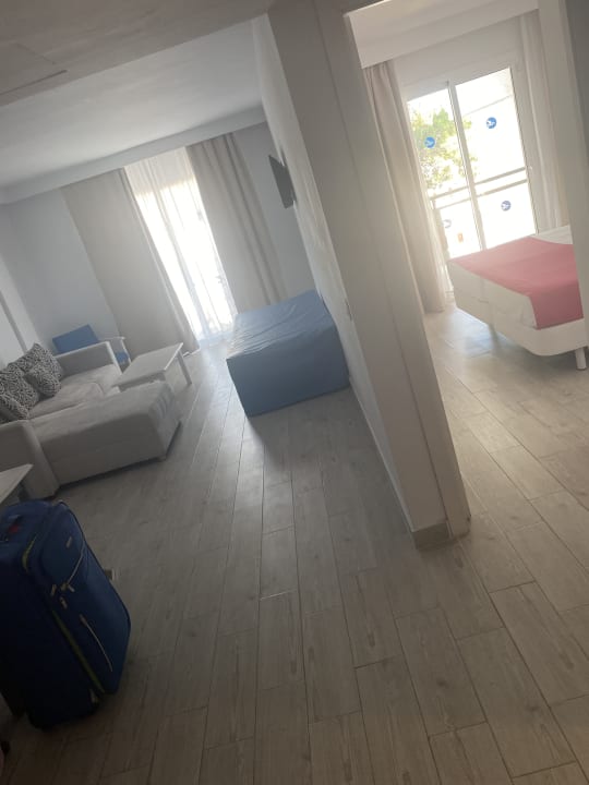 Zimmer Guya Wave Hotel