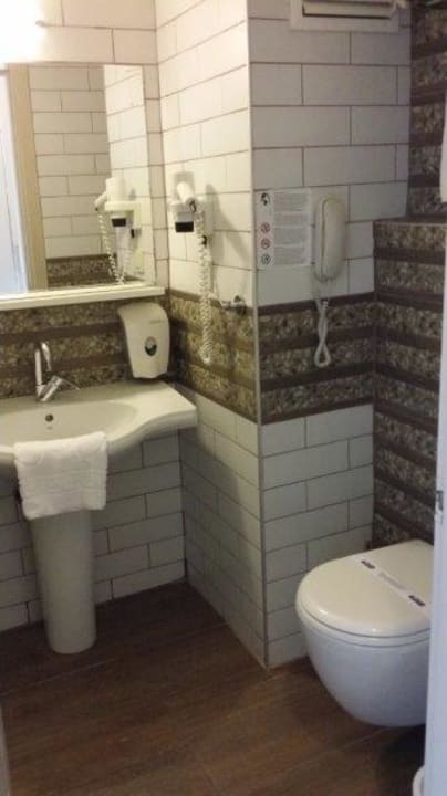 Bad Club Turtas Beach Hotel