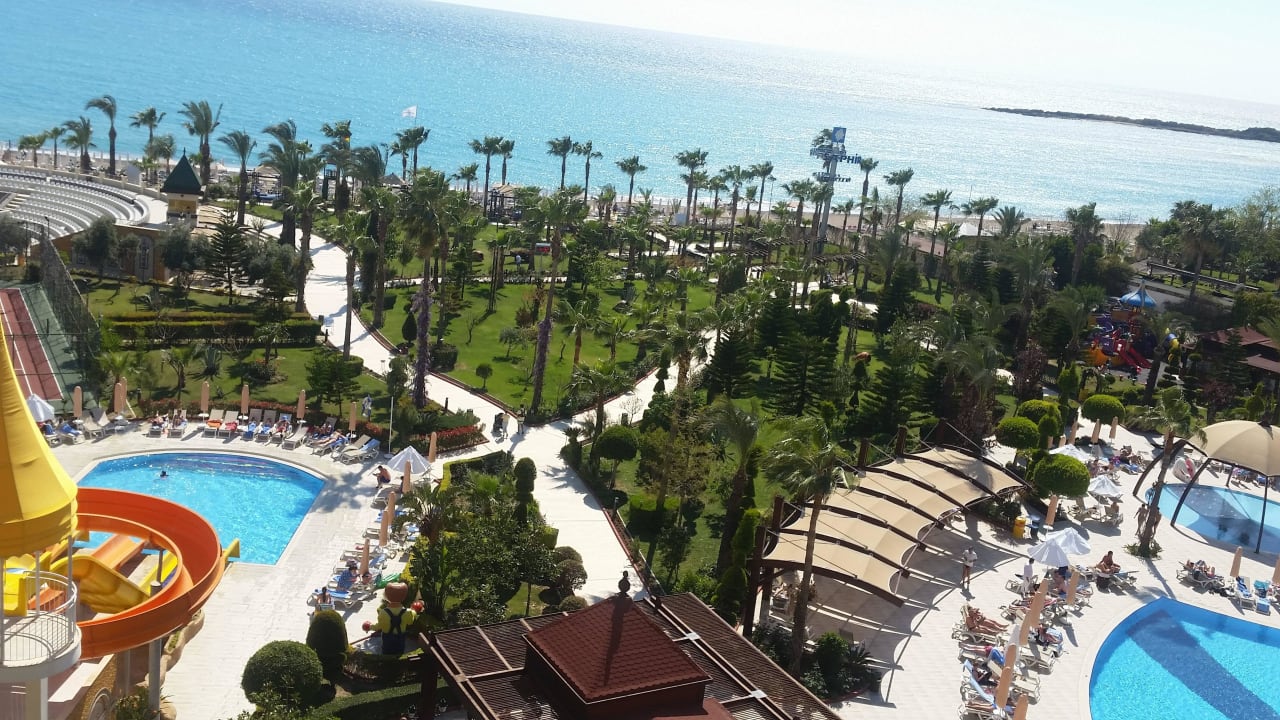 Pool und Gartenanlage Saphir Resort & Spa