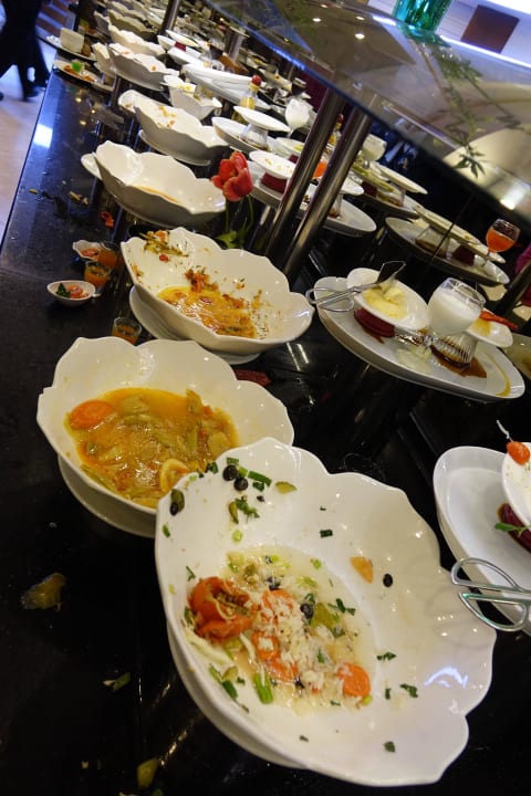 " Auswahl" nach dem Massenansturm  VONRESORT Golden Coast