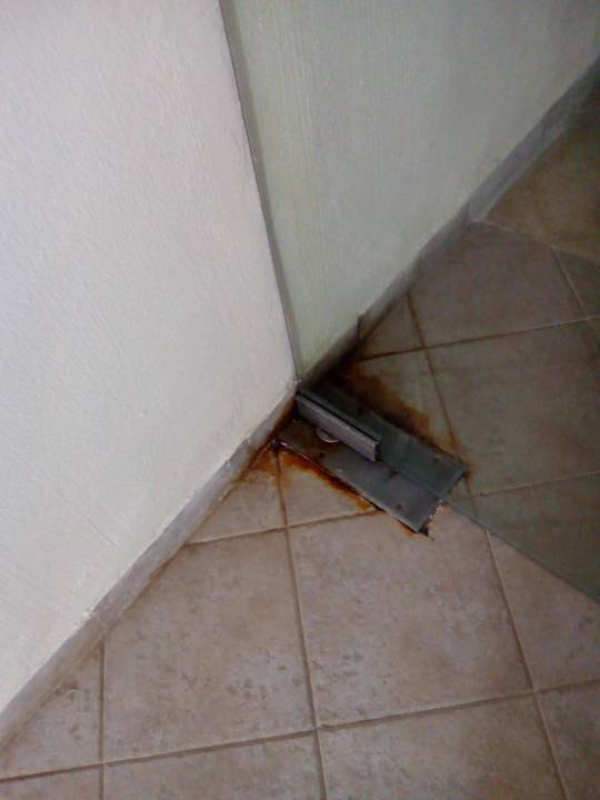 Tür zum Hallenbad Hotel Rosa Beach