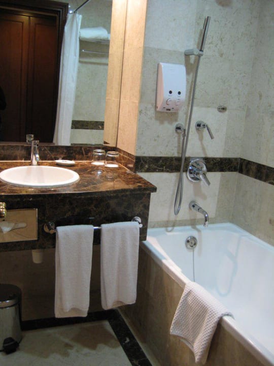 Bad Hotel Royal Ascot