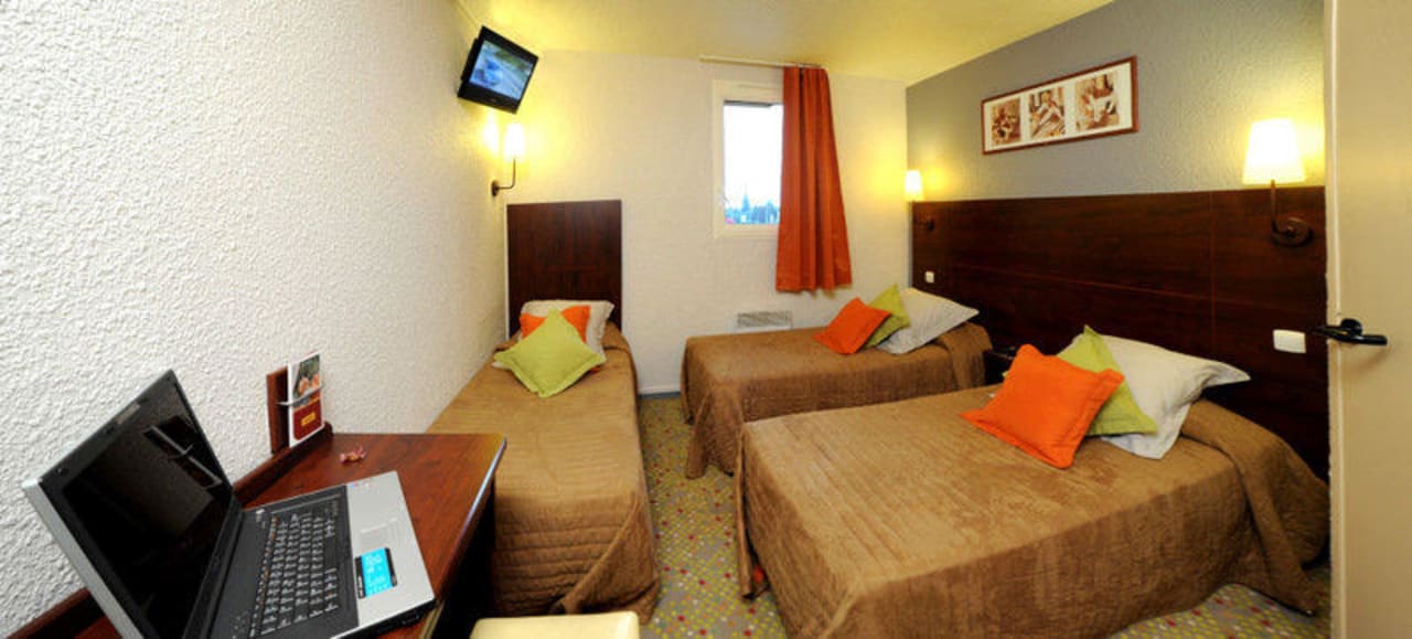 Chambre 3 lits simples Hôtel Balladins Blois Sud / Saint-Gervais