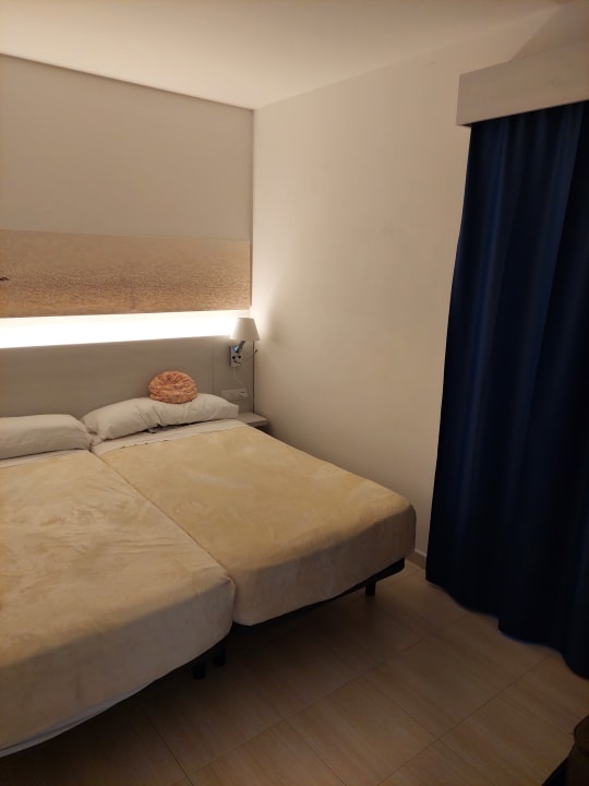 Zimmer Hotel THB Tropical Island