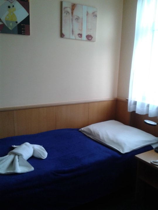 Zimmer Jagello Business Hotel