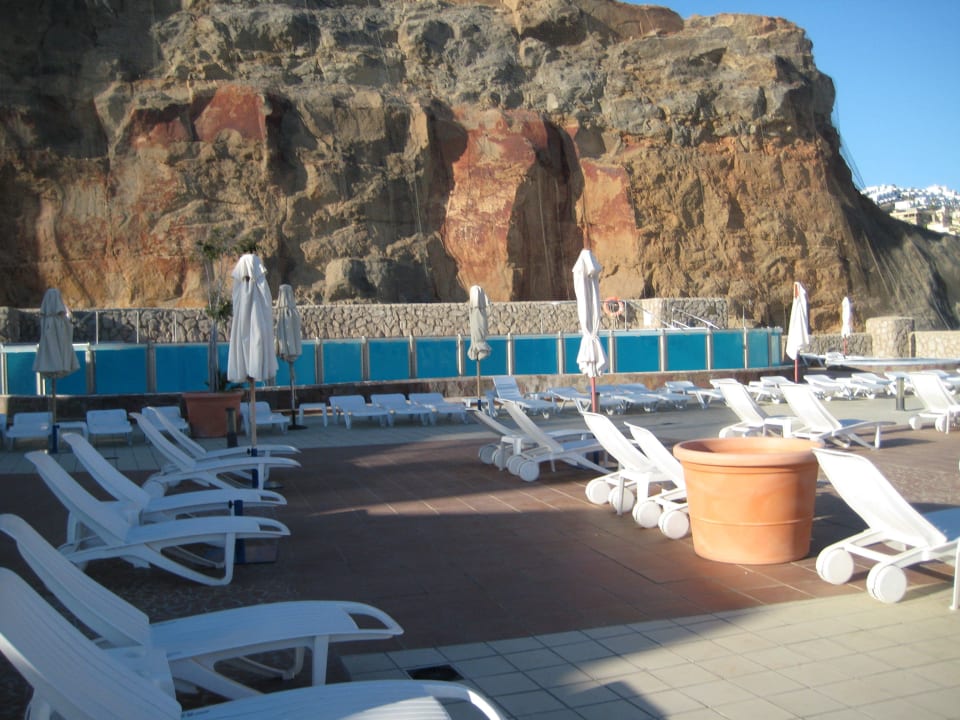 Der zweite Pool oben, unterhalb der FKK Zone Gloria Palace Royal Hotel & Spa