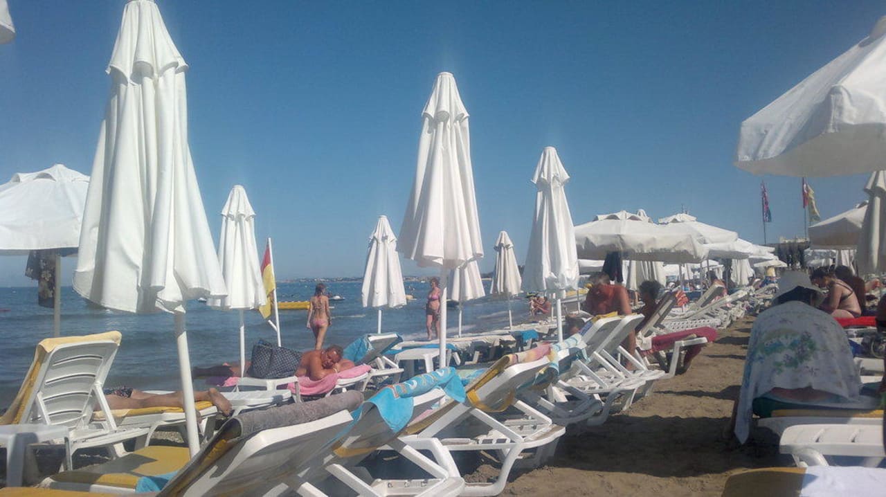 Strand Side Bay Hotel