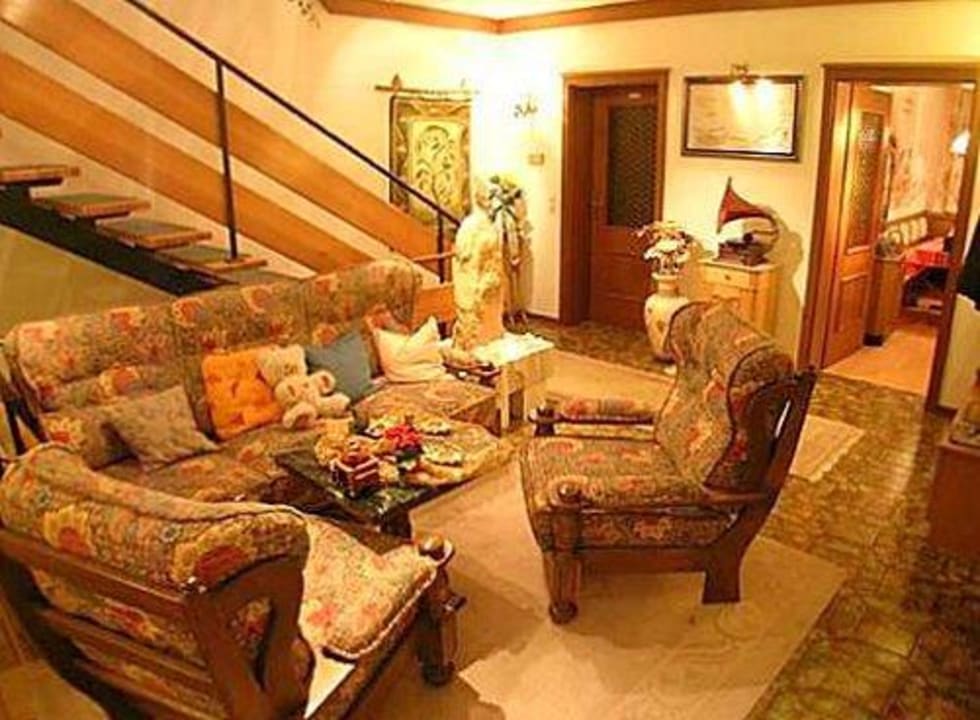 Wohndiele mit Steinbrunnen Landpension Köberl