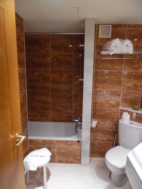 Bad mit Wanne AluaSoul Palma