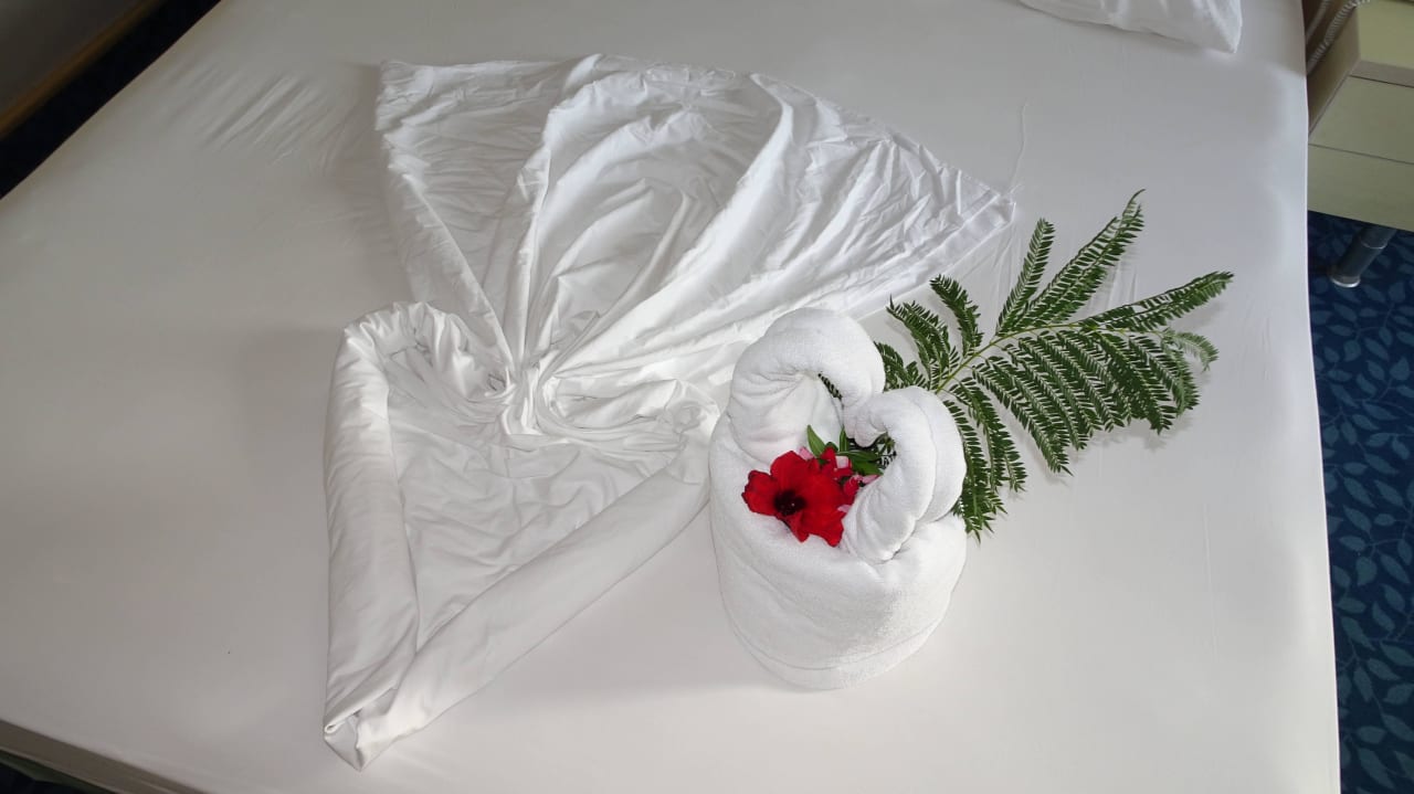 Aufmerksamer, freundlicher Zimmerservice VONRESORT Golden Coast